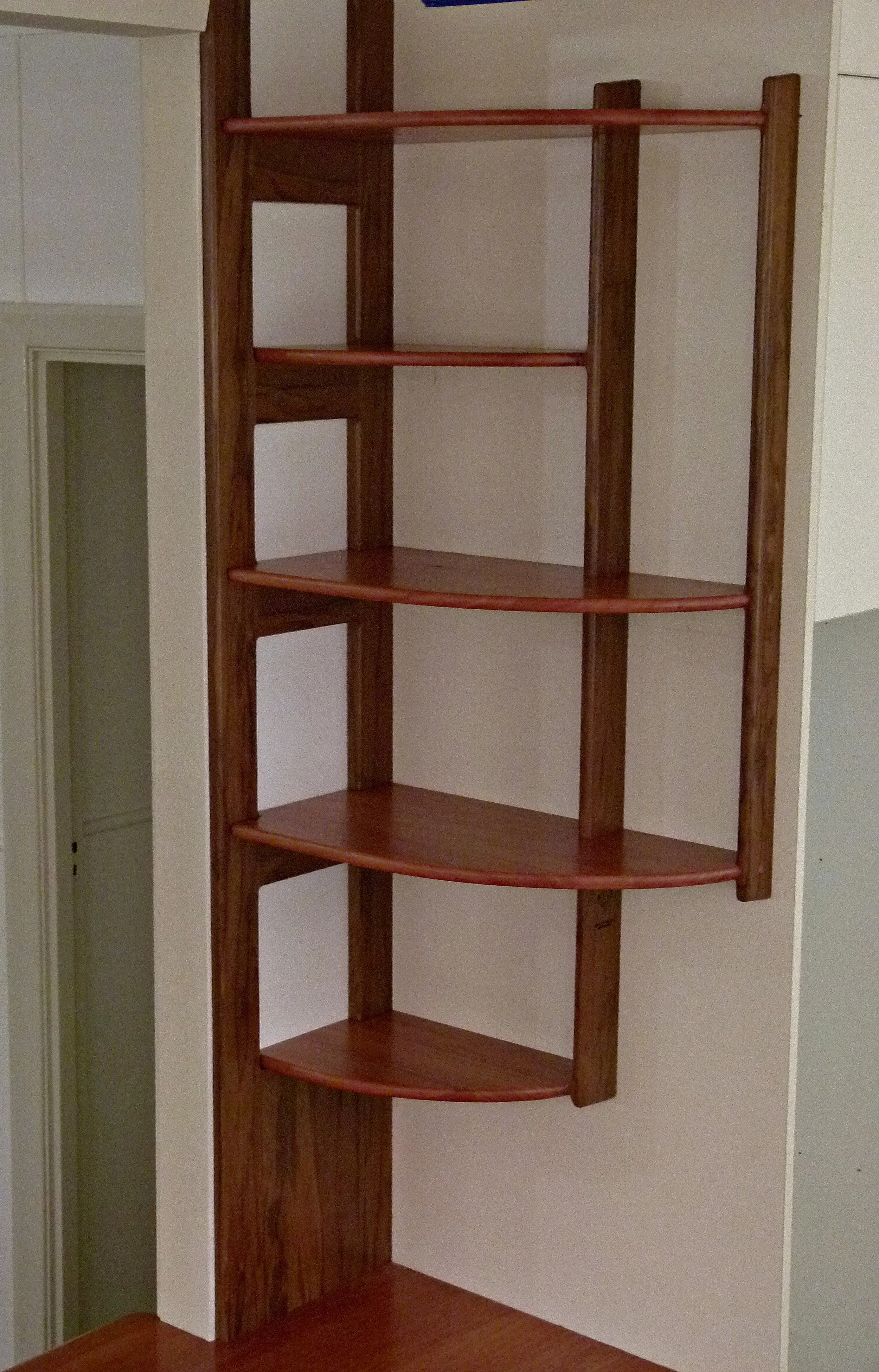 P1070503B.jpg