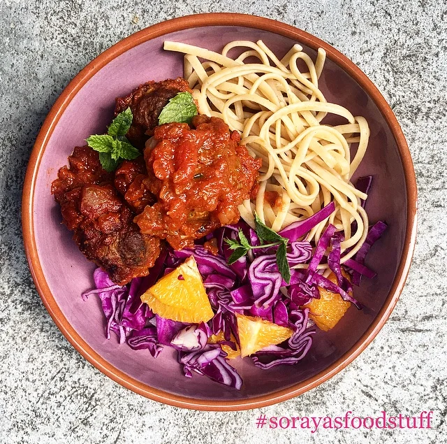 Albondigas - kødboller - i tomatsauce