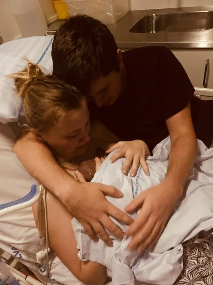 Billede da vi ligger med Theo indtil han sover stille ind