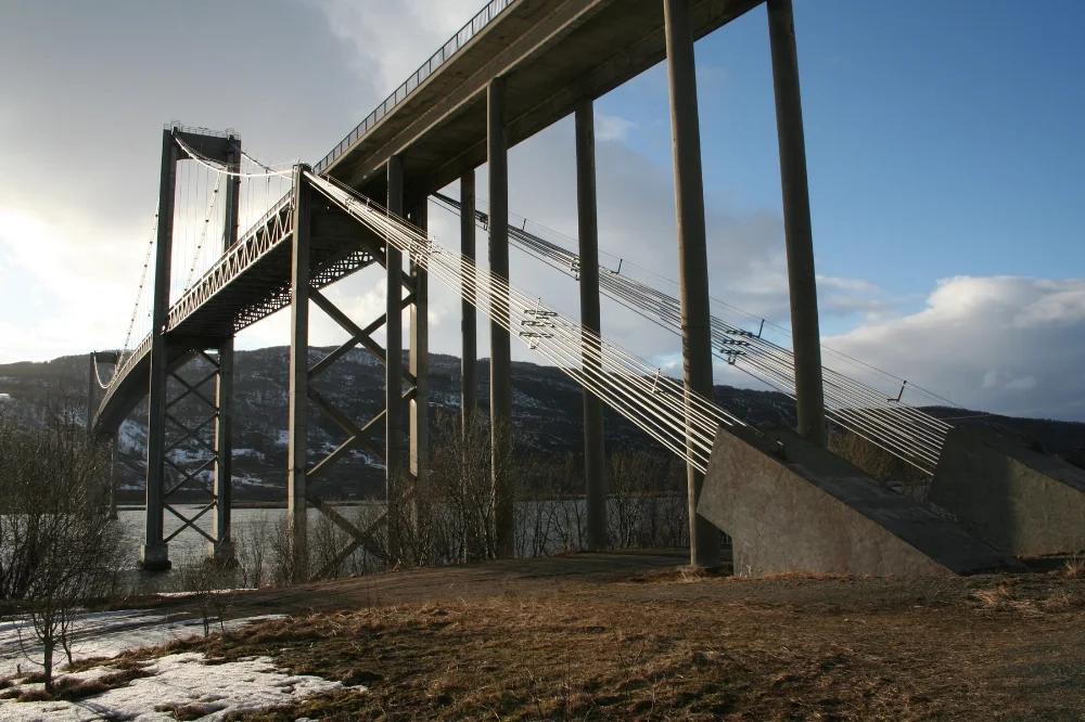 bridge.jpg