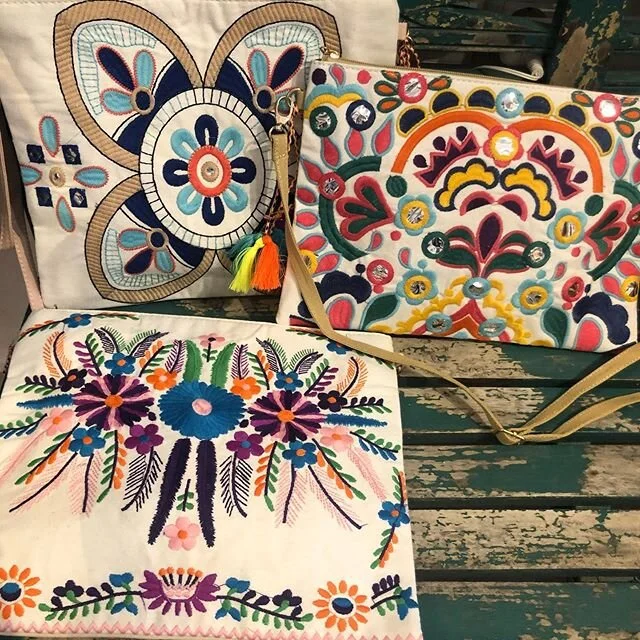 New beautiful handbags/purses!
#leros#handmade#shopping#greece#embrodery#