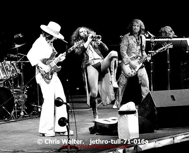 jethro-tull-71-016a.jpg