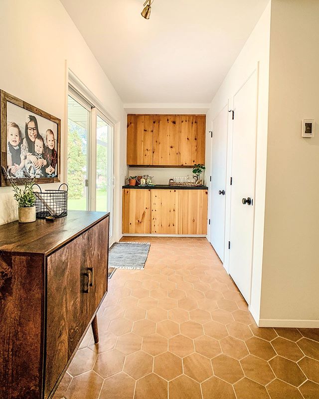 I&rsquo;ve been thinking all about my own mudroom plans and this one at the #ReidHouseSK is SO good!!! When planning a mudroom I&rsquo;m thinking about garage access, backyard access, kids and their boots and jackets and STUFF, backpack storage, hook