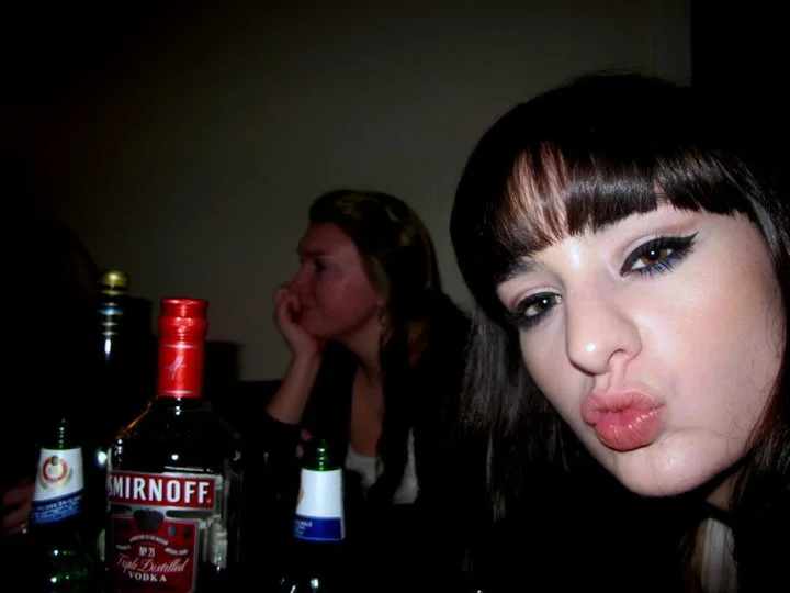 madeleineoliviadrunk2.jpg