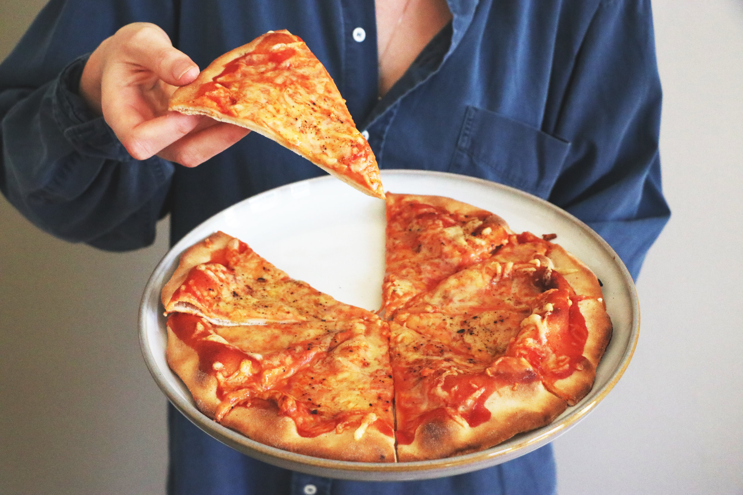 vegancheesepizza.jpg