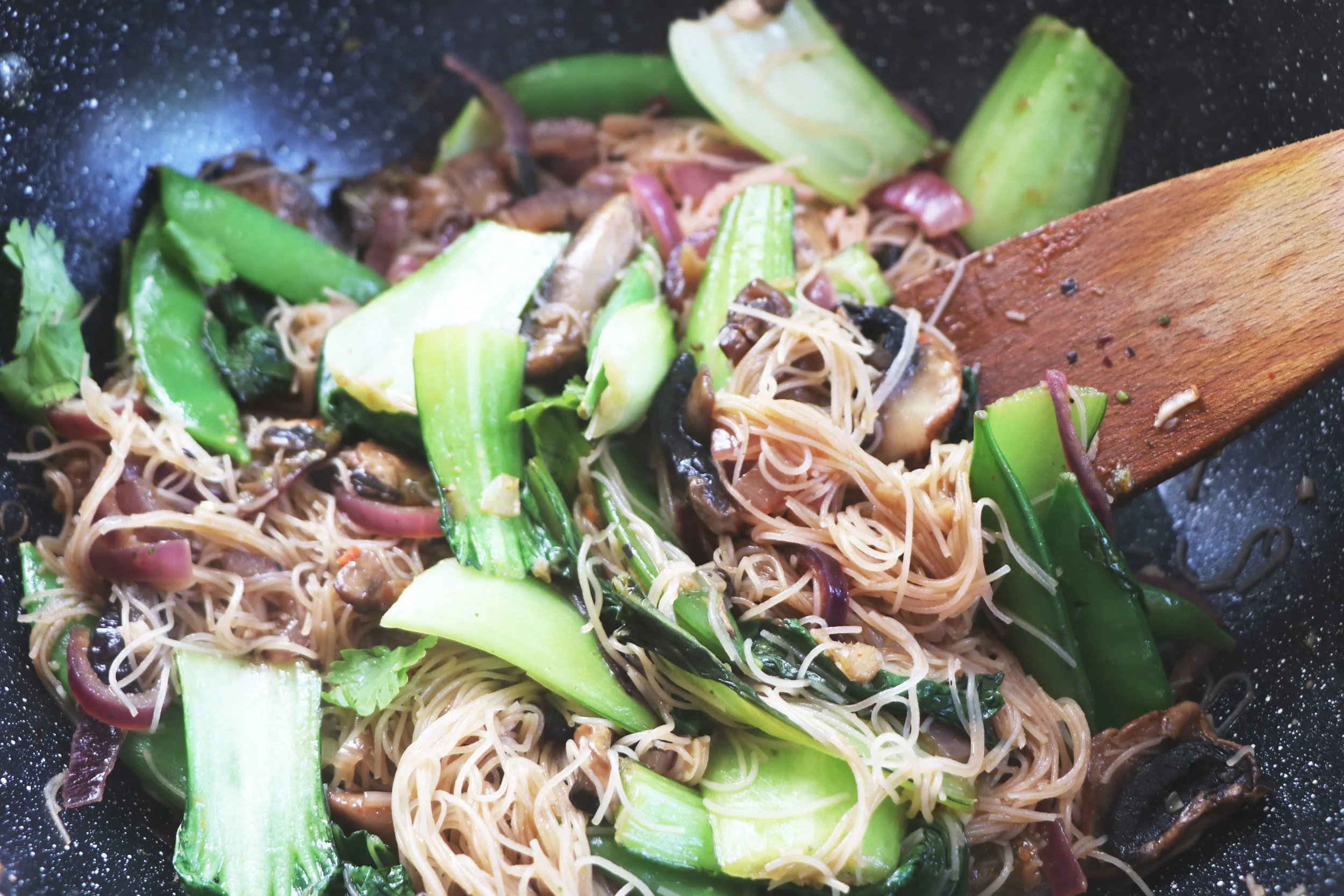 Vegan One Pot Stir Fry — madeleine olivia
