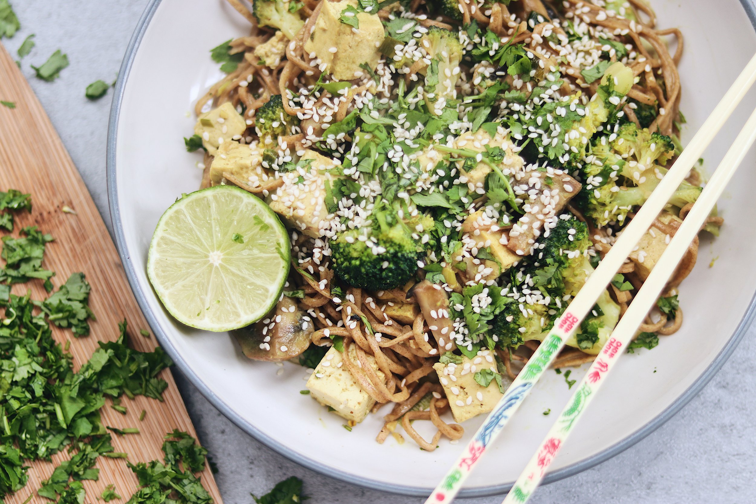 I love one pot recipes, as it means less washing up! Bonus is when it tastes as yummy as this does. - prep time 5 mins total time 20 mins serves 4