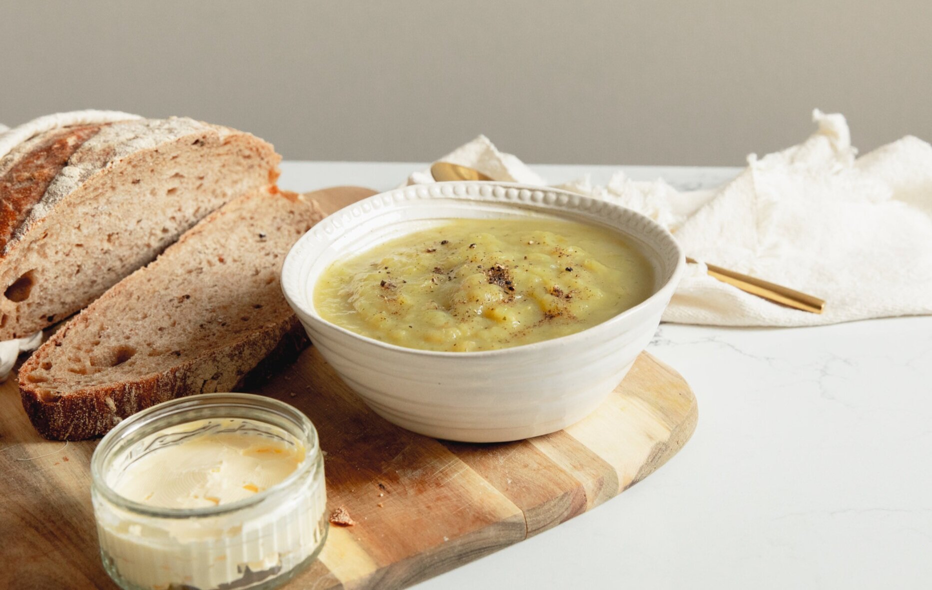 leekpotatosoup.jpg