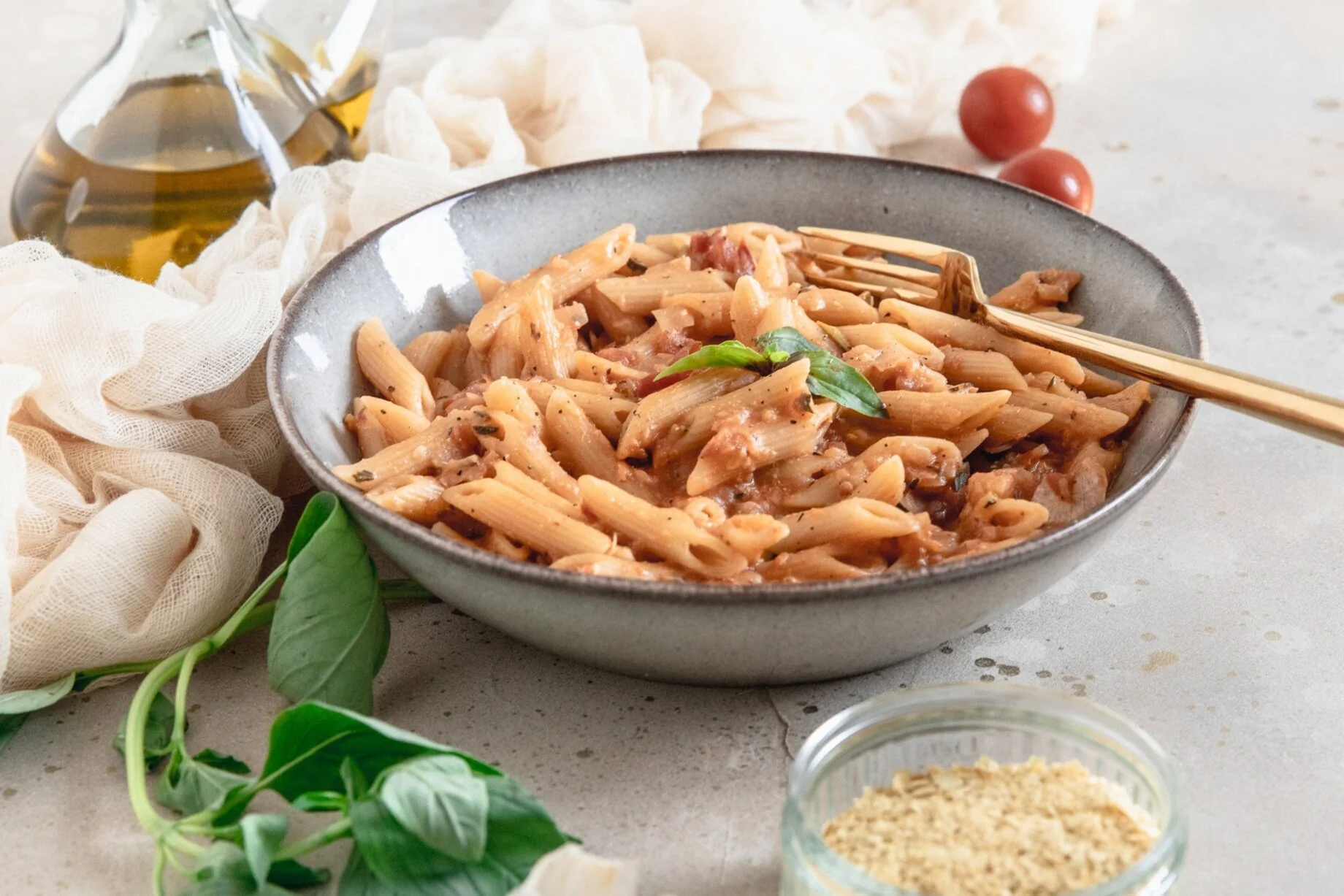 One pot pasta is ideal when you are feeling lazy! Just throw everything in and wait for the pasta to cook! - prep time 5 mins total time 15-20 mins serves 4