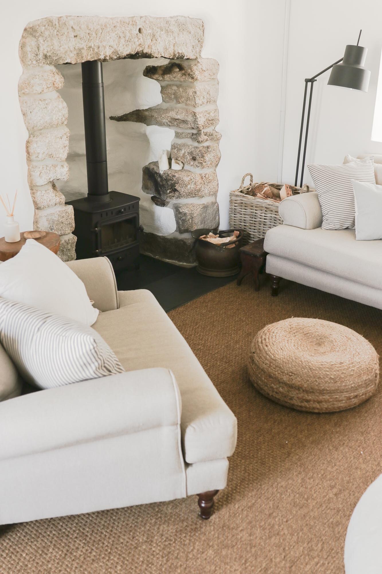 livingroom2.jpg
