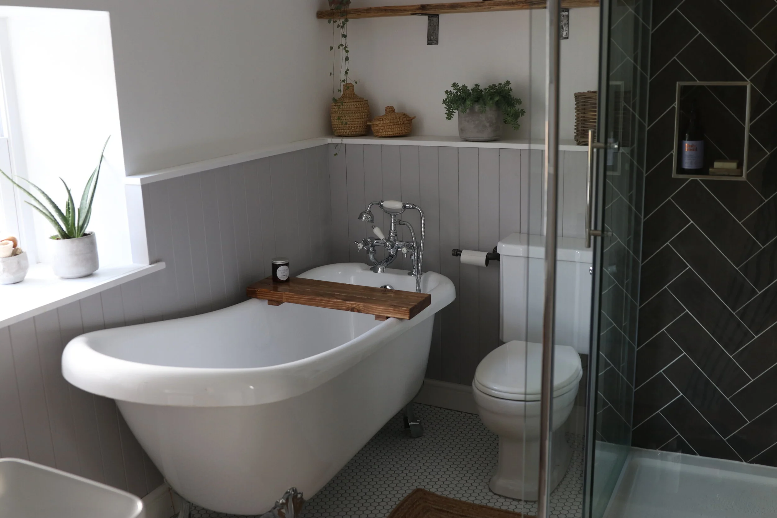 spring-clean-bathroom
