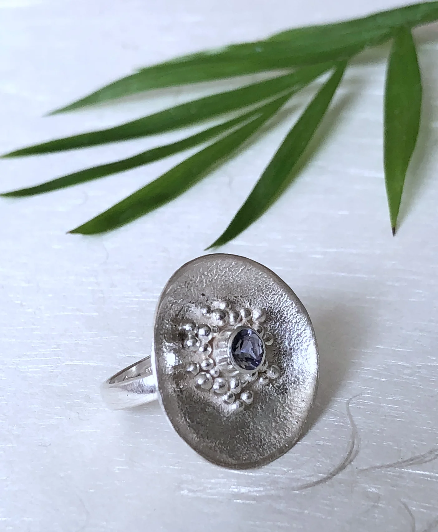 reticulated-bauble-ring-iolite-dome-2.jpg