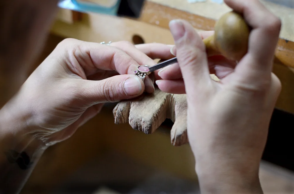 hands_small.jpg
