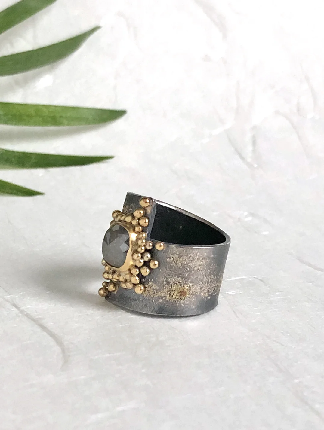 gold-dust-bauble-ring-daimond-rosecut-3.jpg
