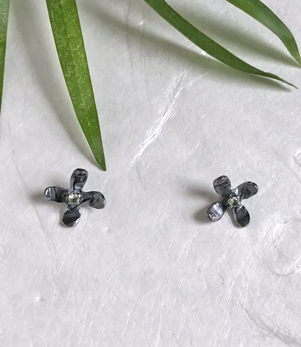 silver-hydrangea-stud-earring-peridot-oxidized-1.jpg