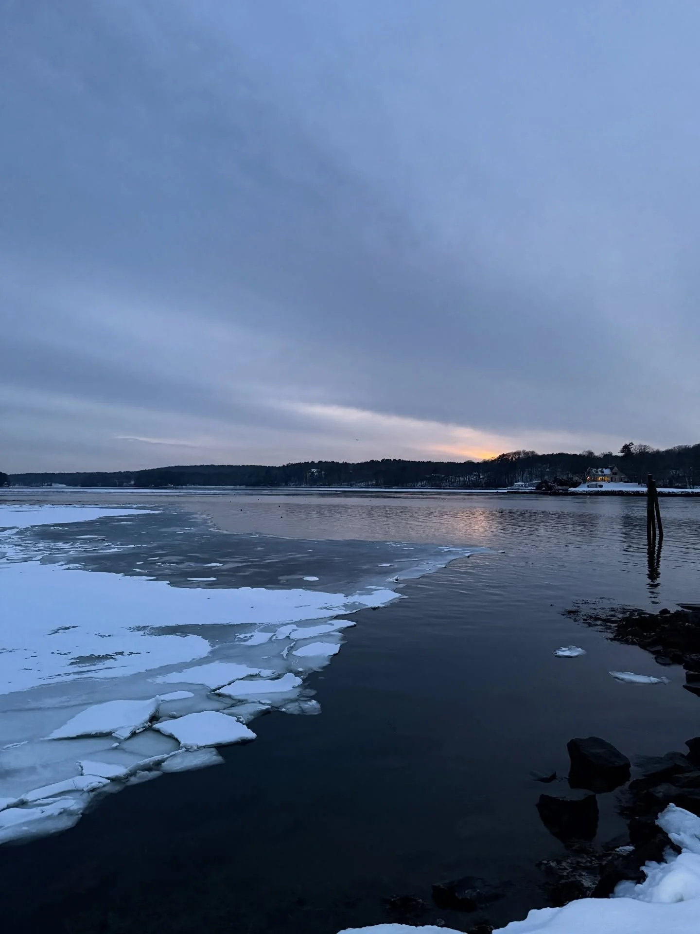Tonight&rsquo;s sunset walk. 
#sunset #damariscottariver #walkswithcoal