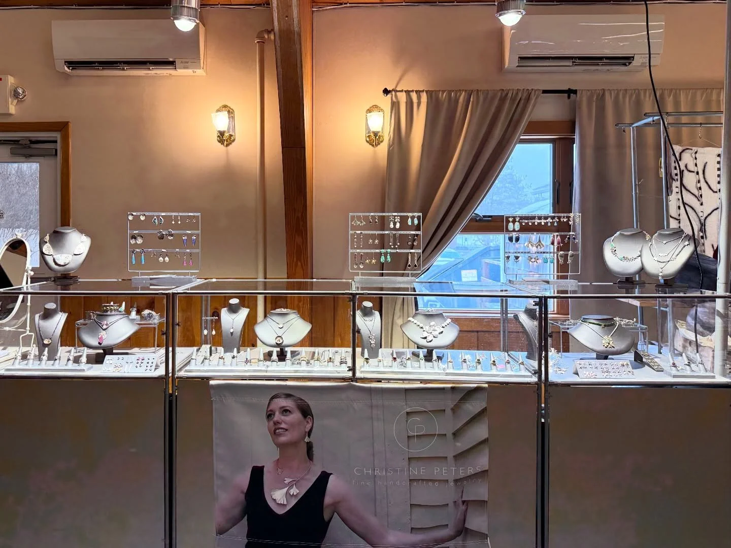 And we&rsquo;re open here in Rockland, ME! Come visit the Winter Artisans Market at the Rockland Elks Lodge! Craft, art, food, and music! 2-7pm today, Saturday, February 7th. Free admission. 
#rocklandmaine #winterartisanfair #christinepetersjewelry