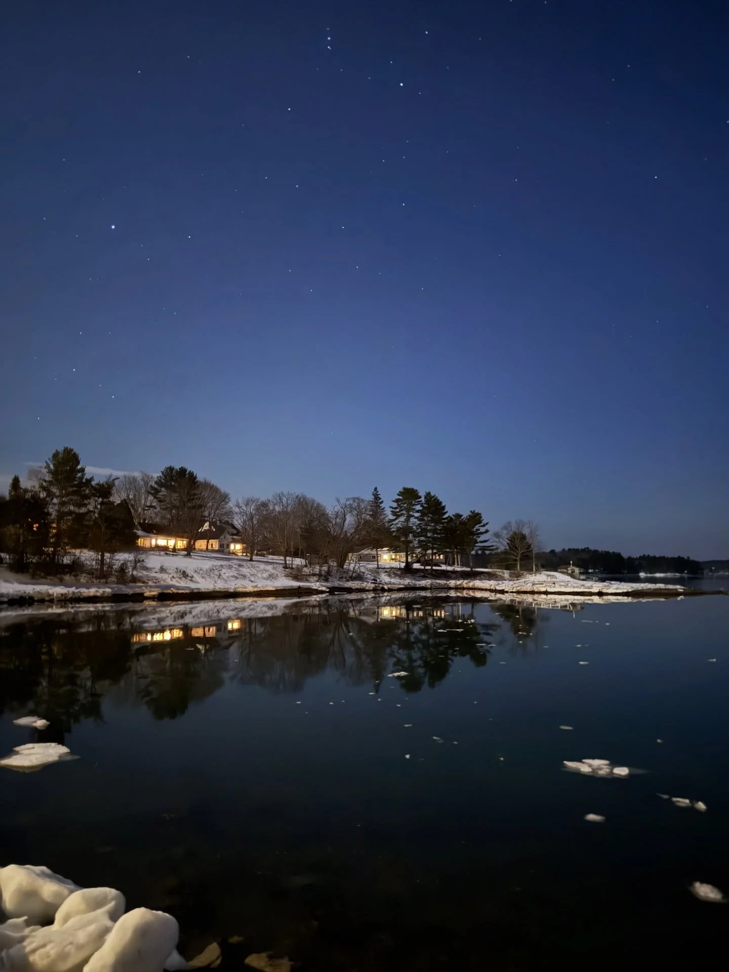Goodnight February. Let&rsquo;s make March a little easier! 🩷
#eveningwalk #damariscottarivernight