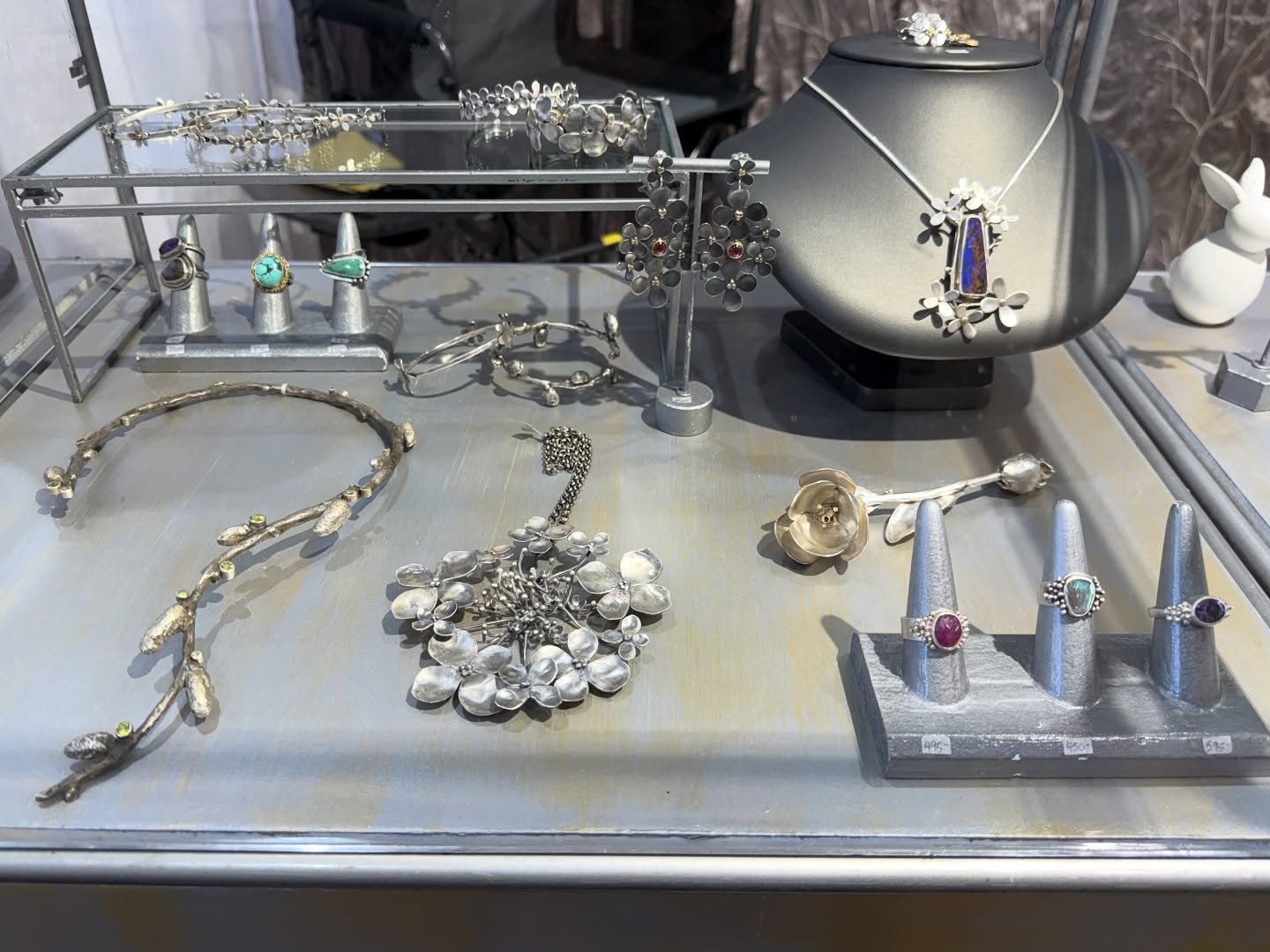 Sparkly goodness! Come to Spring CraftMorristown this weekend. Saturday until 5 and Sunday 10-4. At the Morristown Armory. See you soon! 
@artridercrafts #christinepetersjewelry