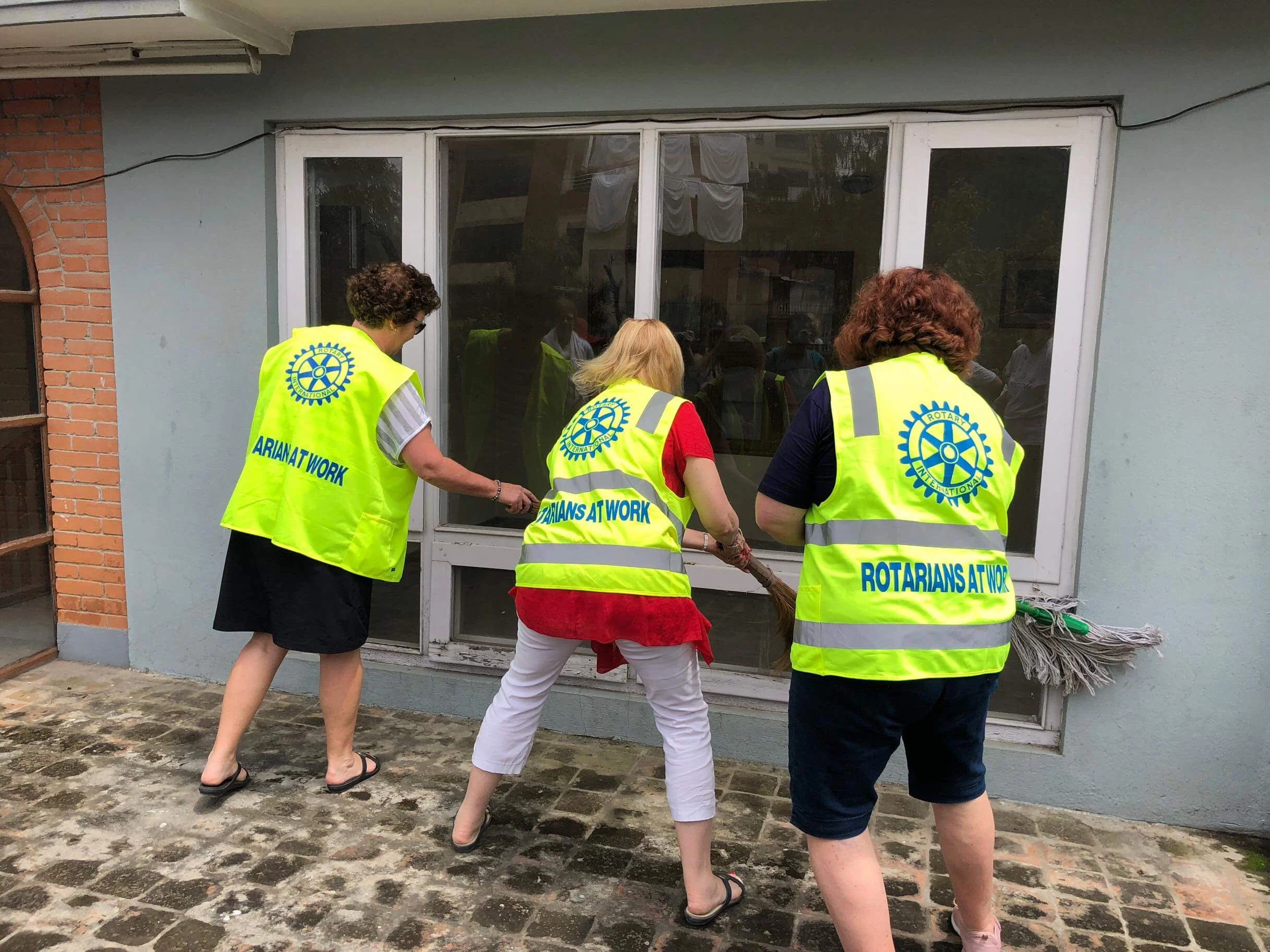Rotarians getting involved in our Guesthouse construction