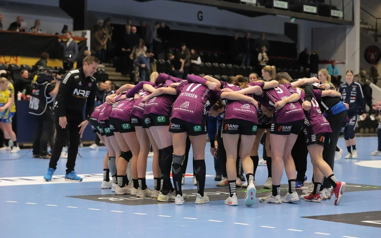 Trænerportræt: Kasper Christensen med stabilitet og initiativ i Herning-Ikast