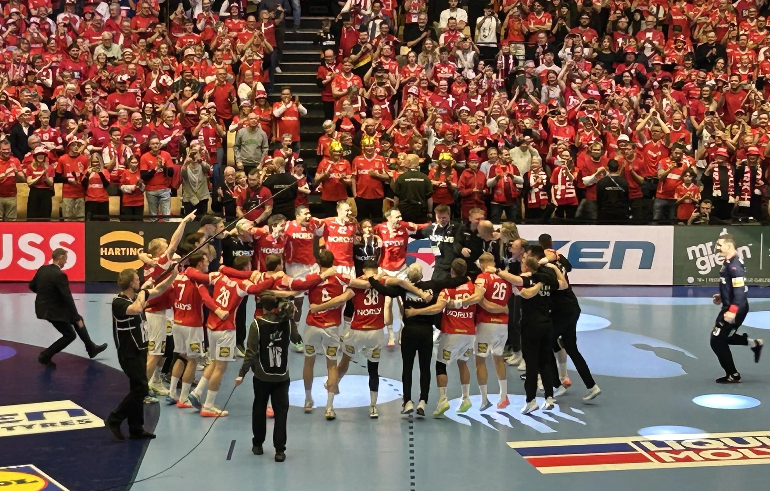 Podcast: EM 2026 Special #9 - Guldjubel og opsamling med Rasmus Vandbæk