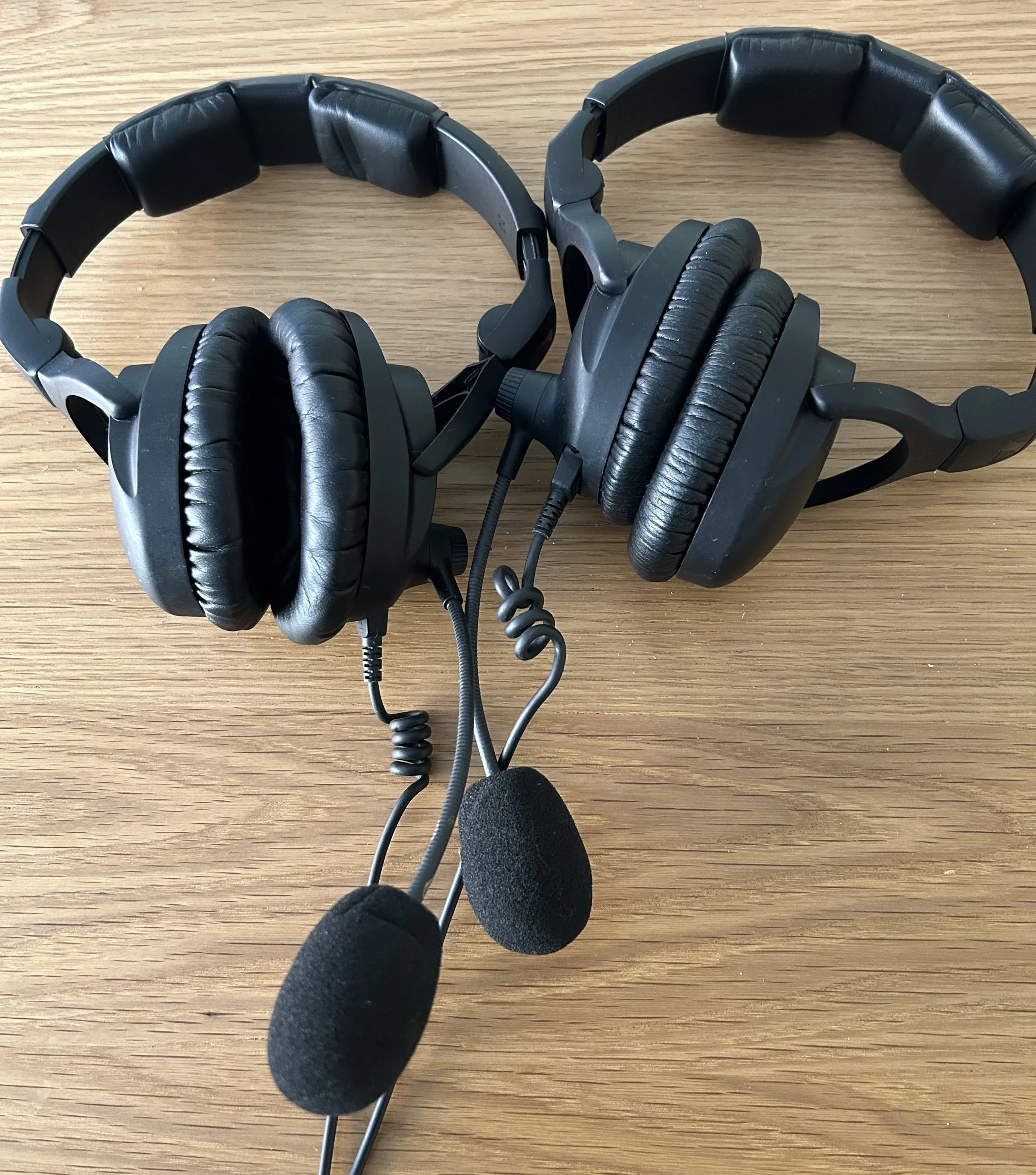 Strange &amp; Ladegaard på sporet