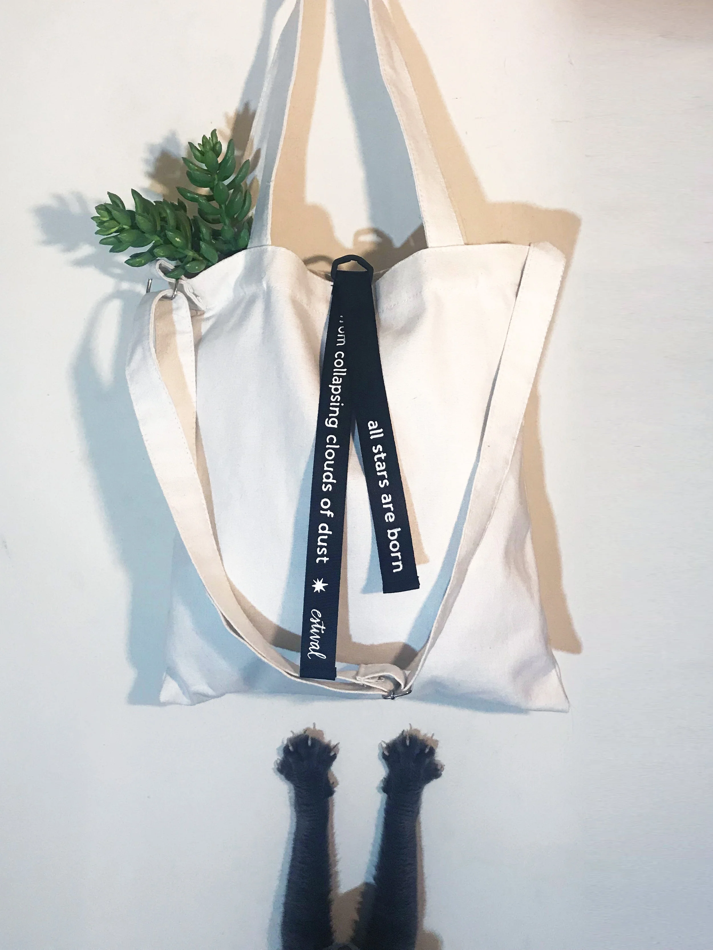 whitetote.jpg