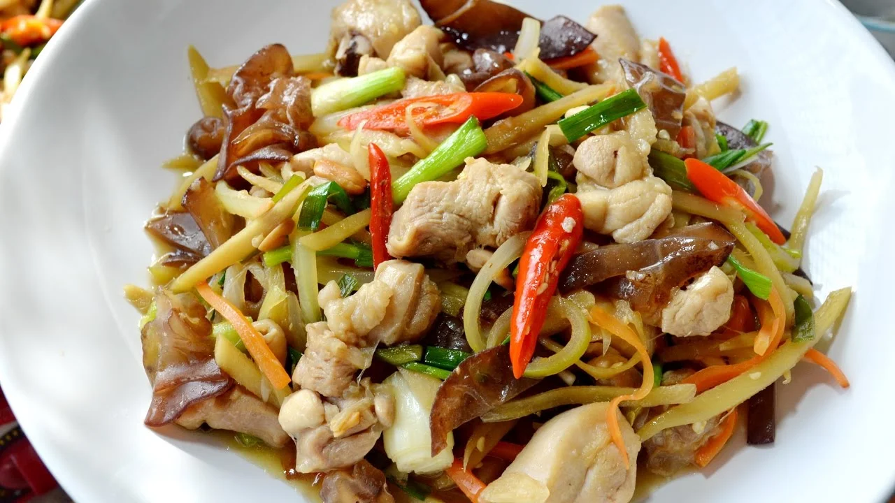 Ginger and Shiitake Mushroom Stir Fry with Chicken or Tofu - $10 Ingredients: brown sauce (oyster sauce, fish sauce, black soy sauce, sugar), chopped garlic, celery, carrots, onion, and green onion served with Jasmine rice.