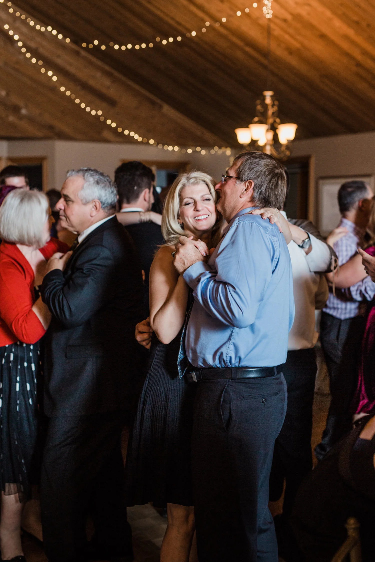 Amir-Golbazi-Danielle-Giroux-Photography_Toronto-Wedding_Cedarwood_Rachel-Paul_782.jpg