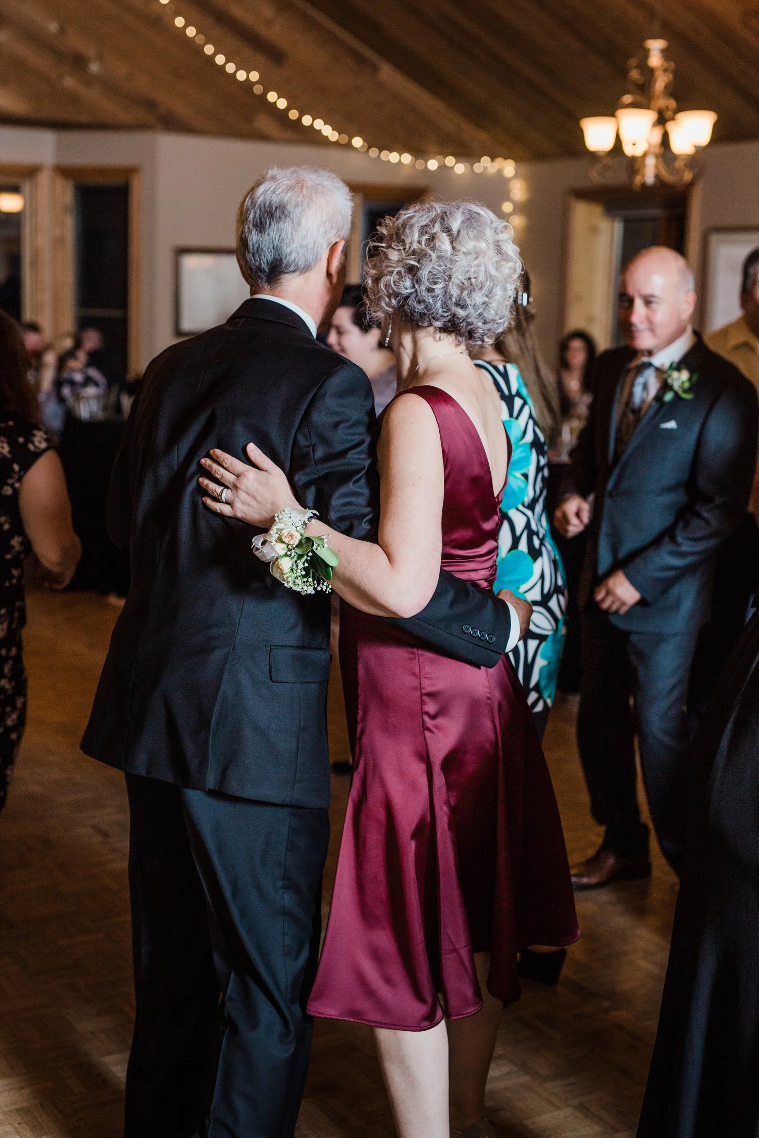 Amir-Golbazi-Danielle-Giroux-Photography_Toronto-Wedding_Cedarwood_Rachel-Paul_811.jpg