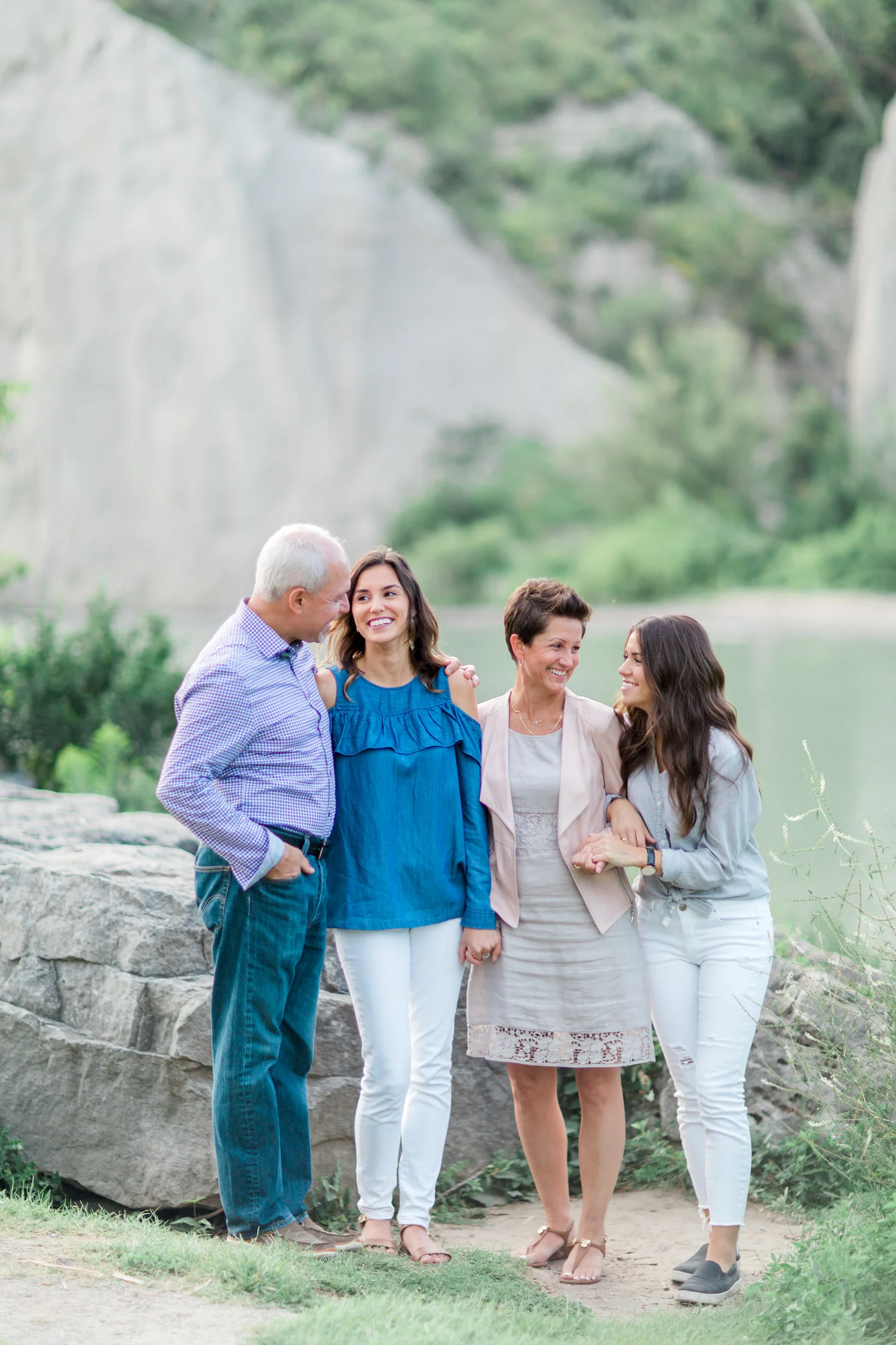 Danielle-Giroux-Amir-Golbazi-Genua-Family-Photography-Scarborough-Bluffs-0057.jpg