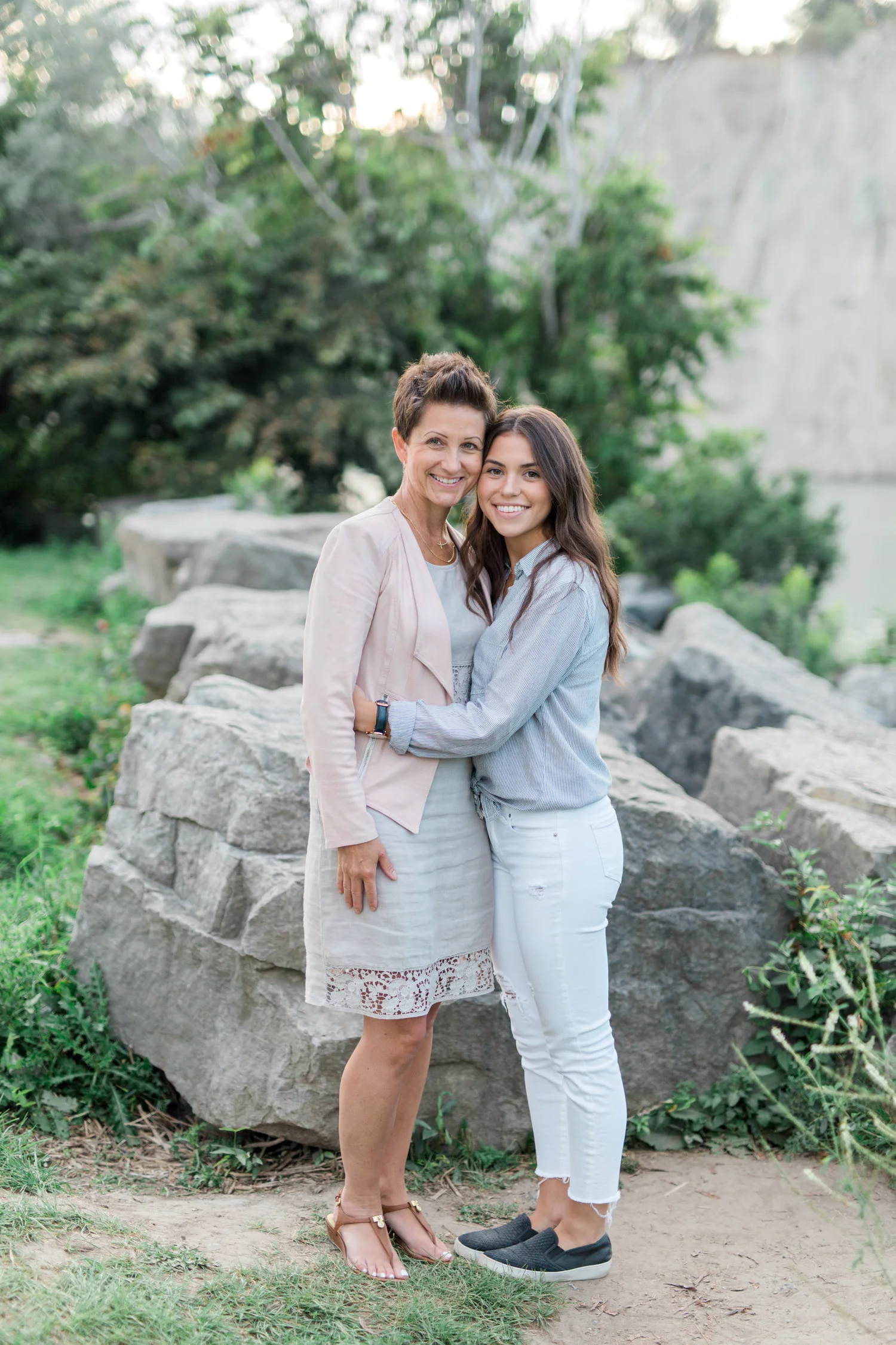 Danielle-Giroux-Amir-Golbazi-Genua-Family-Photography-Scarborough-Bluffs-9210.jpg