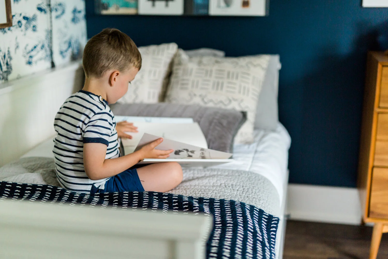 DanielleGirouxPhotography_KarenSpelliscy_InteriorLifestyleSession2477.jpg