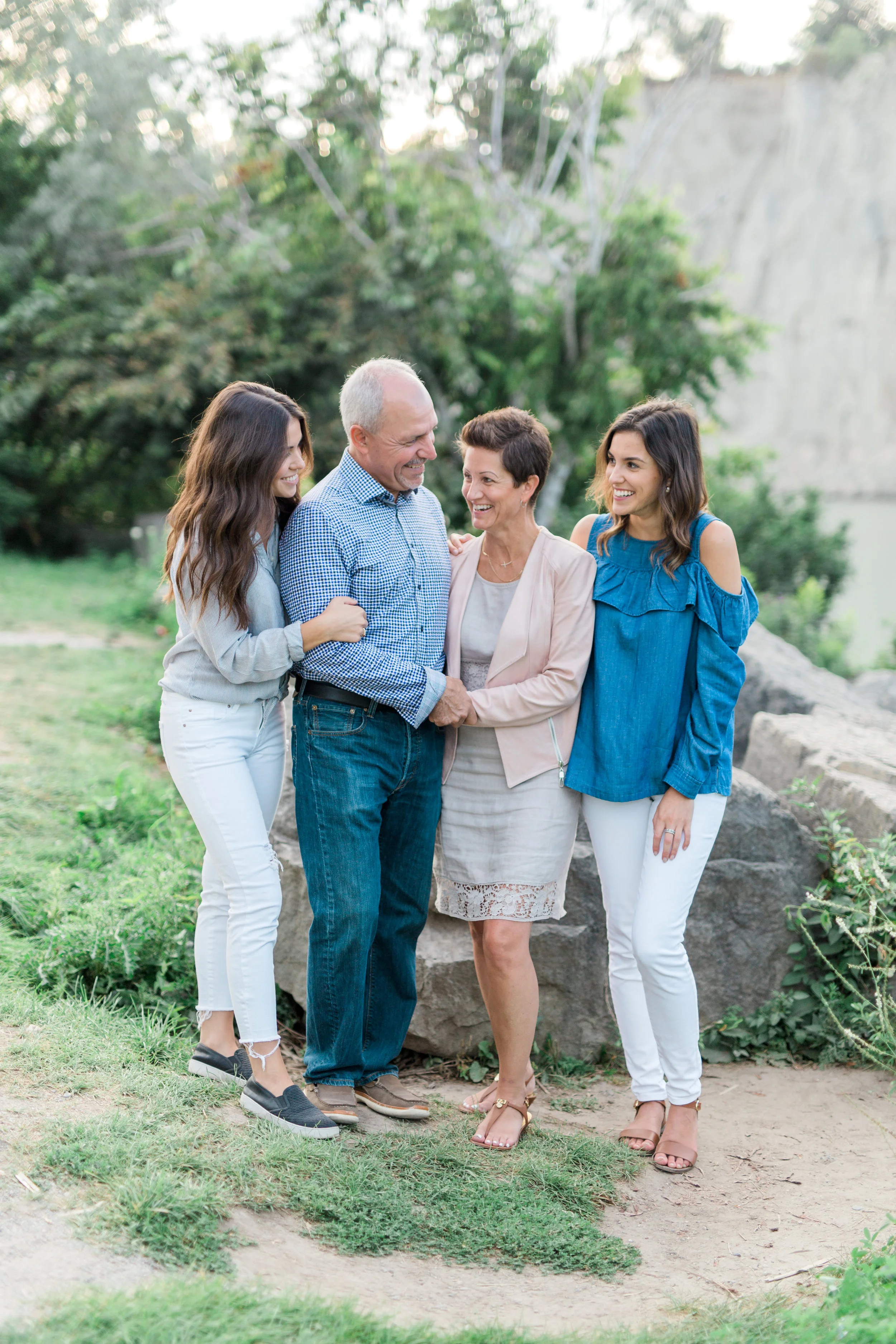 Danielle-Giroux-Amir-Golbazi-Genua-Family-Photography-Scarborough-Bluffs-9092.jpg