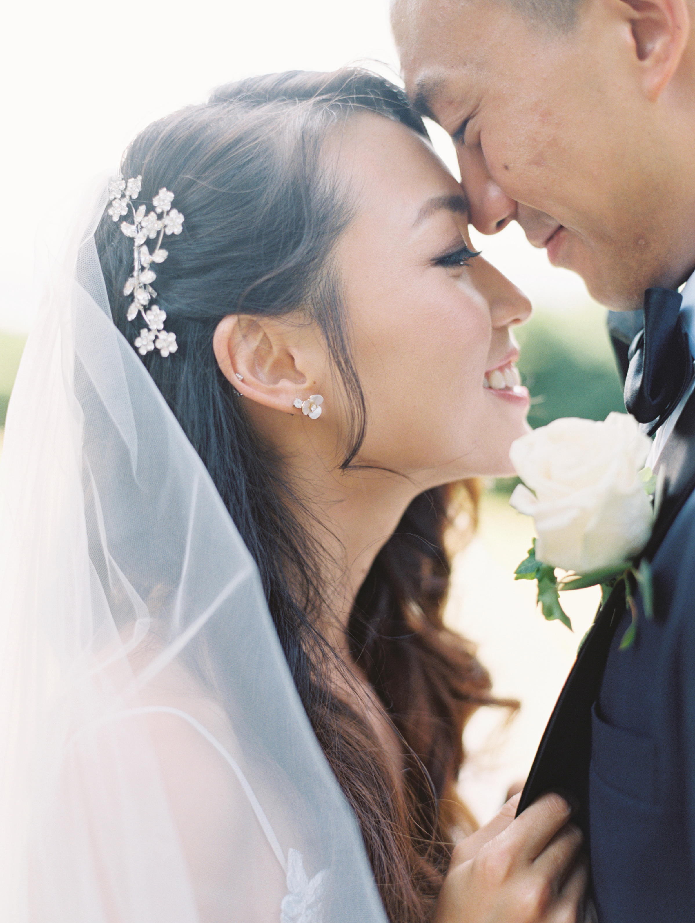 wedding hairpiece meehattan.jpg
