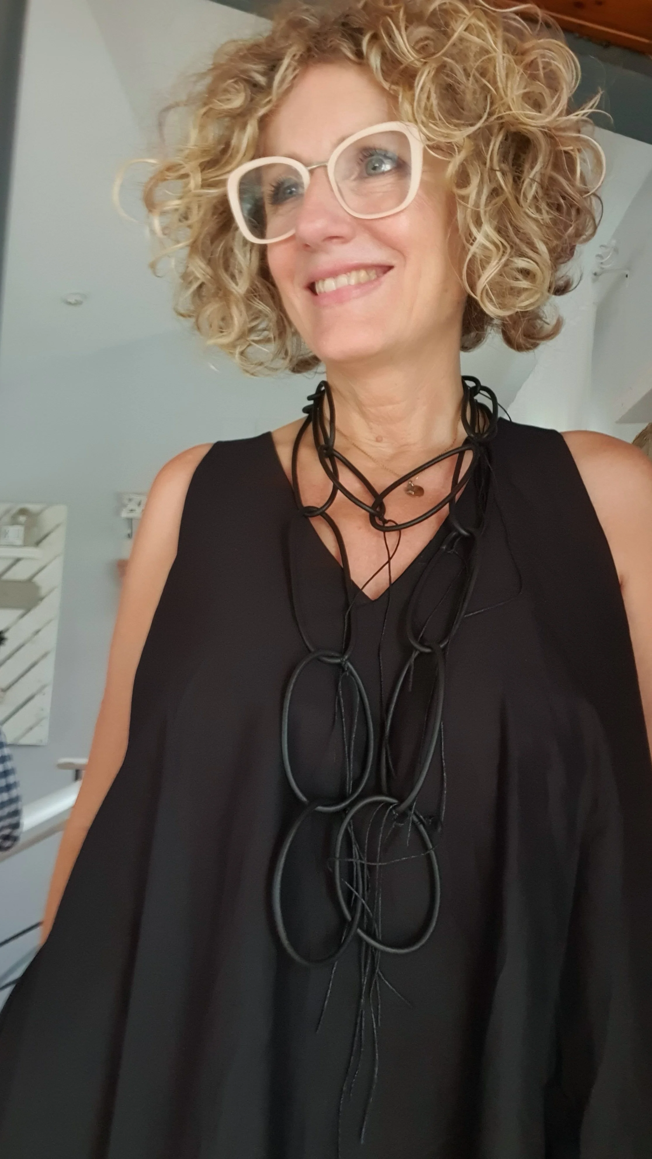 Collar fantasía negro