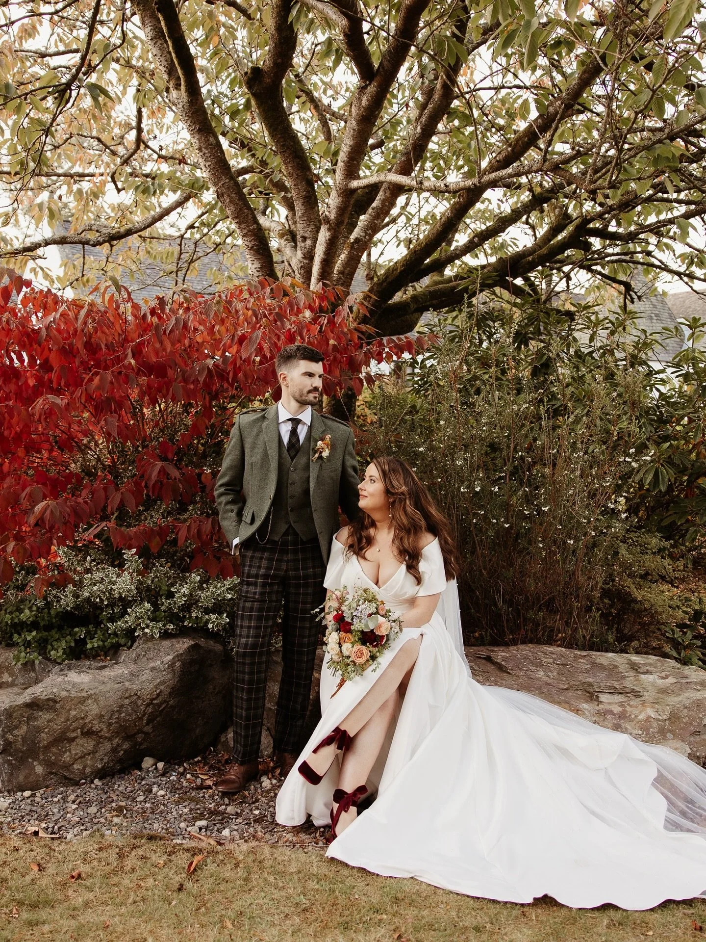 Colin + Rachael ✨🧡

The most wholesome day at @maryculter.house watching @colin_does and @rachaelafraser tie the knot 🥹

My sides ached from laughing all day! Everyone&rsquo;s banter was on point (just like the outfits ❤️&zwj;🔥), I&rsquo;m pretty 