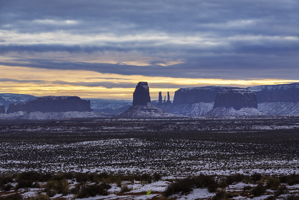 A Monument Valley Sideshow