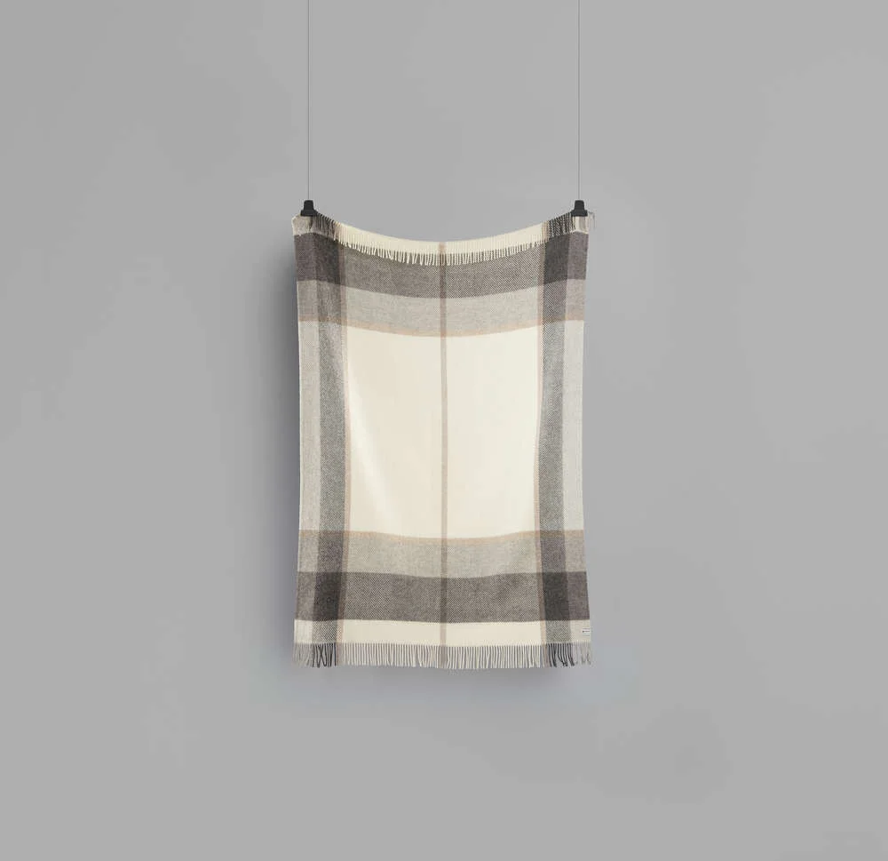 MYRULL_THROW_NATURAL_46001_BACK_d4e4e04a52bfbdbeab5ba4d2cf1d1390.jpg