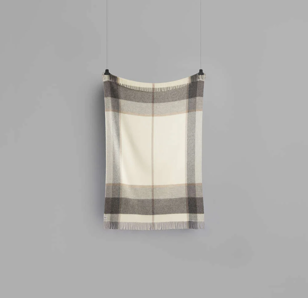 MYRULL_THROW_NATURAL_46001_FRONT_d4e4e04a52bfbdbeab5ba4d2cf1d1390.jpg