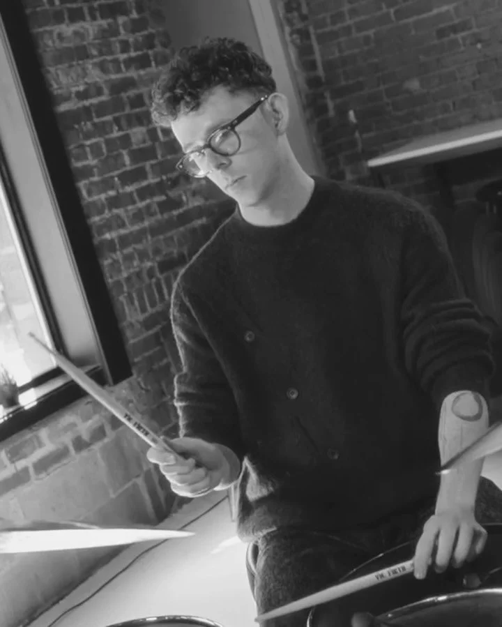 recent signs of life 🧘&zwj;♂️🤲🥁
much love to everybody streaming the first single and buying the record !!! next announcement soon &hellip;

#drums #jazzdrums #drumming #jazzdrumming #drummer #jazzdrummer #jazzmusic #jazzmusician #sonordrums #zild