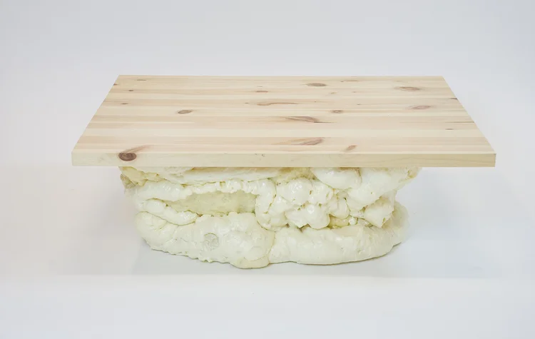 Foam / table