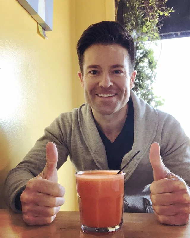 Start your day with some juice: One of my favorites is a freshly-squeezed orange carrot blend rich with Vitamin C, Vitamin A and Vitamin D. This unique blend builds bone, strengthens immunity and fights cancer! The best time to drink juice is on an e