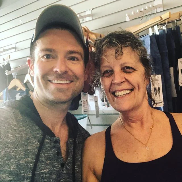 Some #healthyvibes & #heartopening with Mimi Rose @charlestonpoweryoga. Love the beautiful ladies @cpy. The numerous health benefits of yoga include improved flexibility, joint health, cardiovascular vitality, protection from energy and a natural