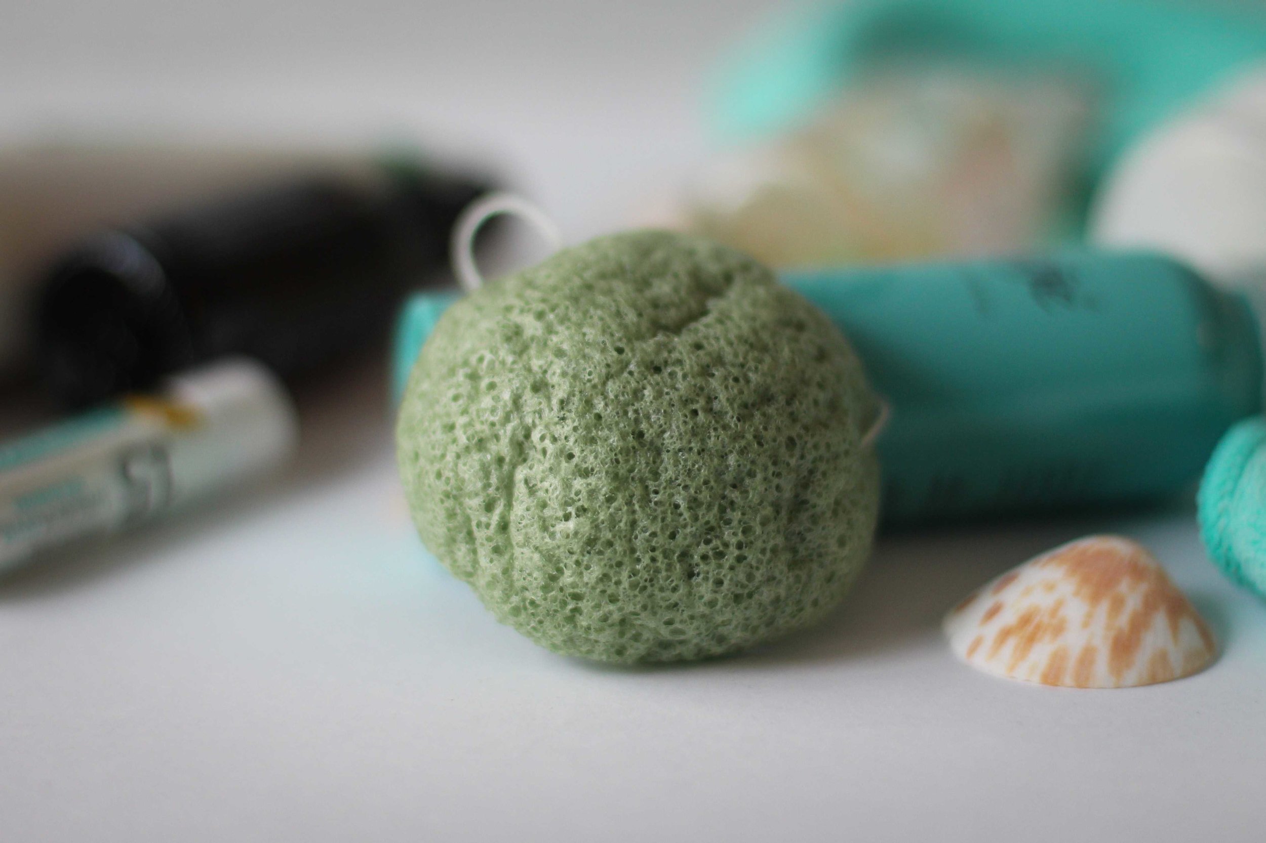Saje Konjac Kare Green Tea Face Sponge