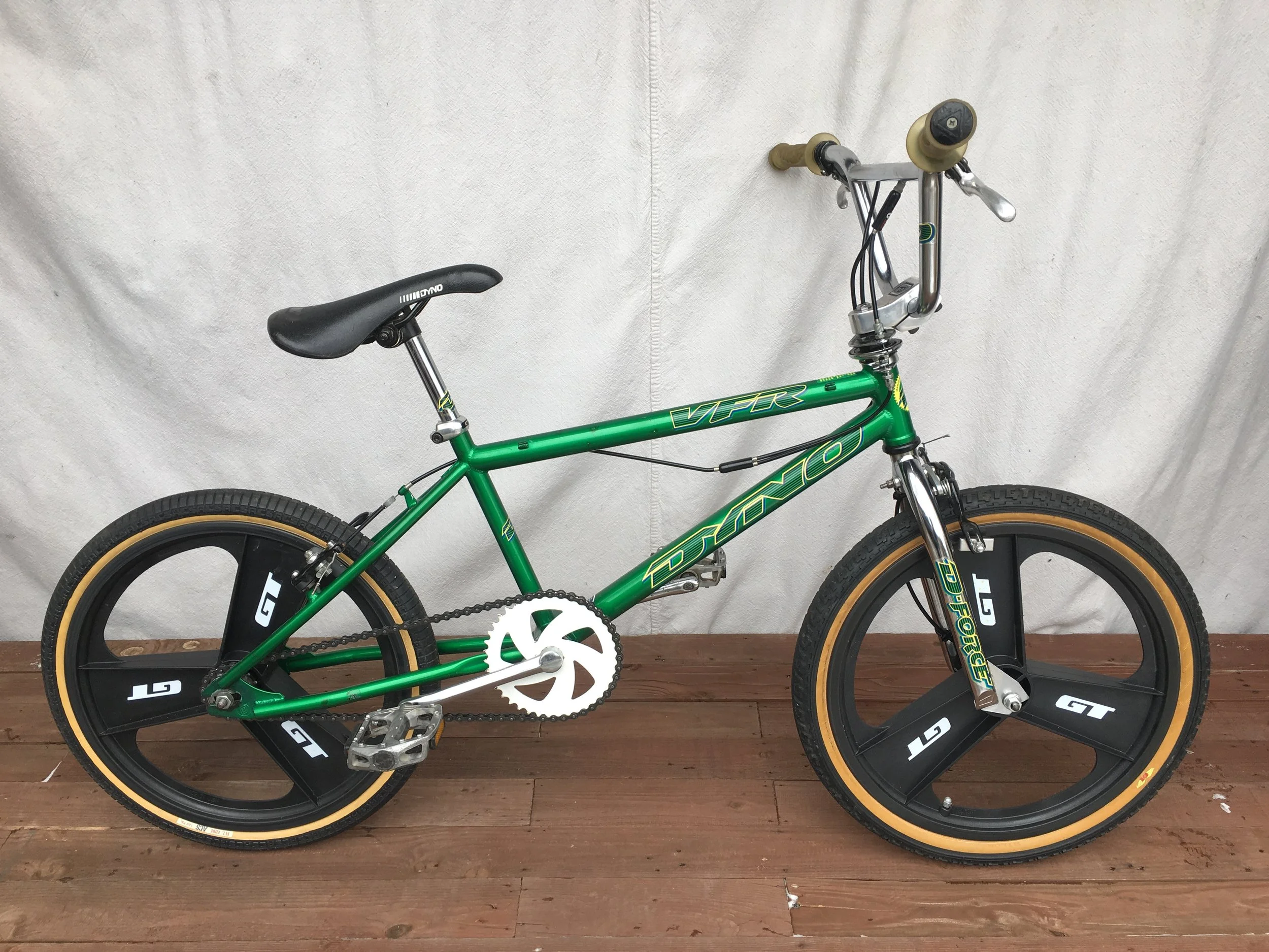 dyno vfr green