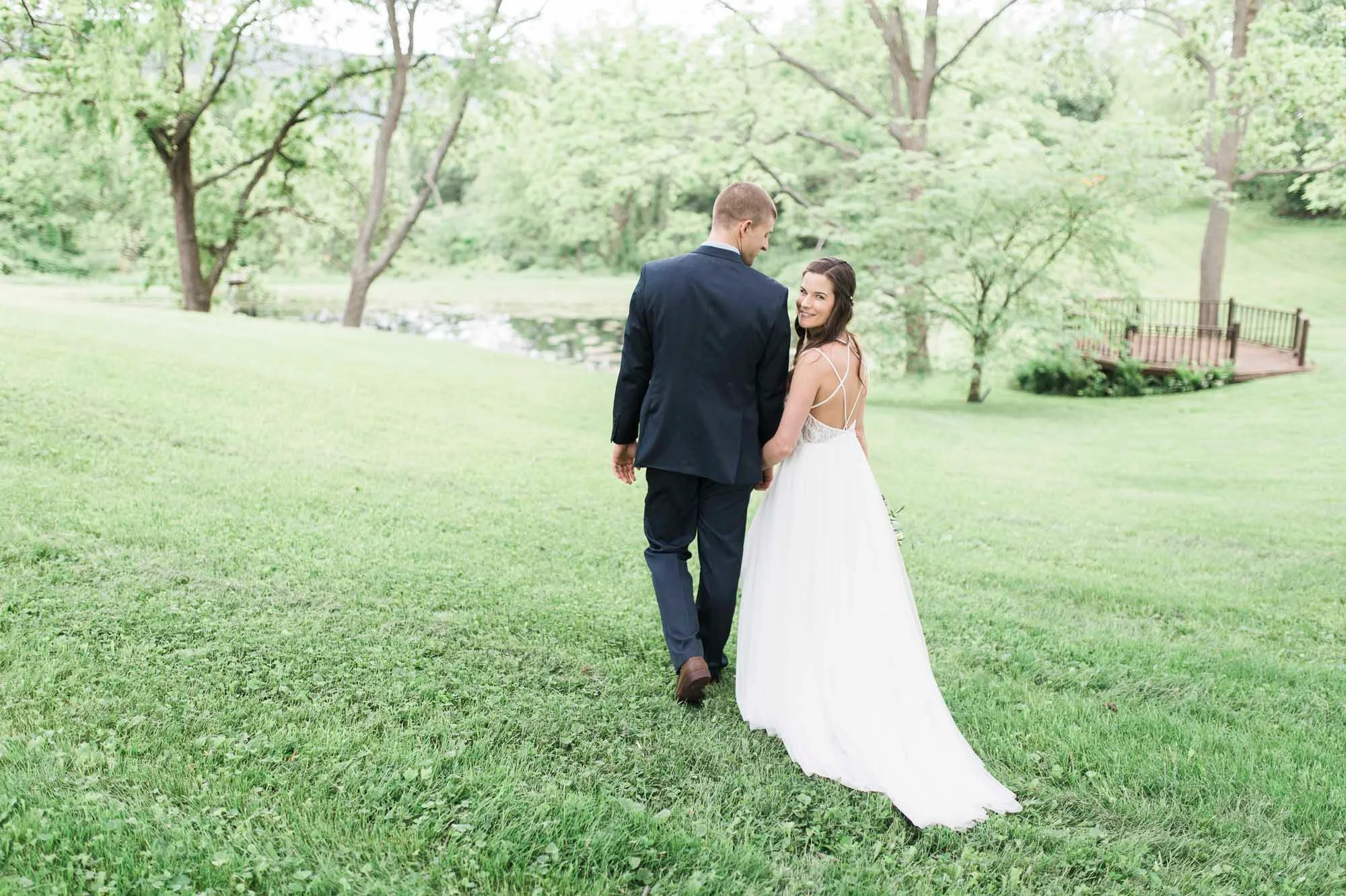 barn-at-hidden-acres-bloomsburg-film-elegant-wedding