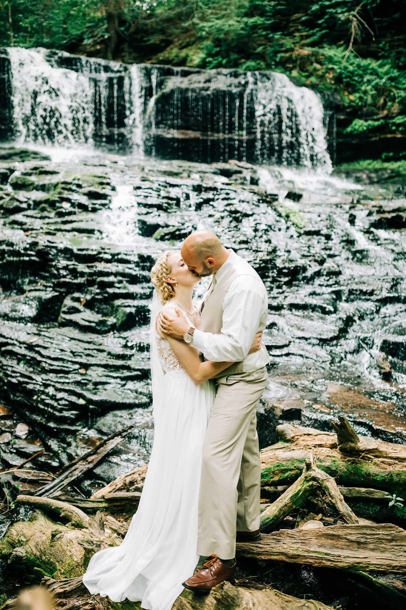 Benton-backyard-wedding-ricketts-glen-18182.jpg