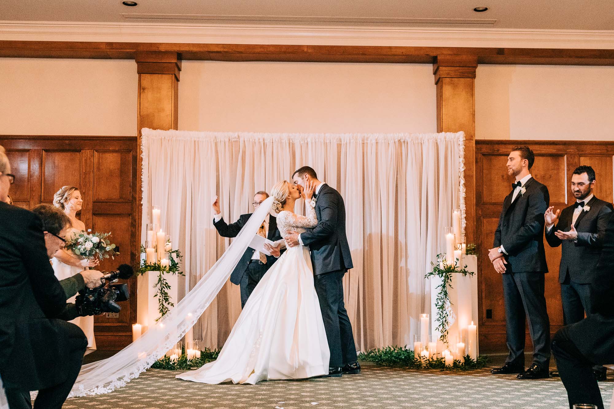 skytop-lodge-pocono-winter-wedding-2751.jpg